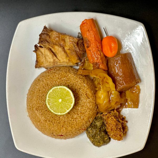 Ceebu jen, white jollof rice with fish